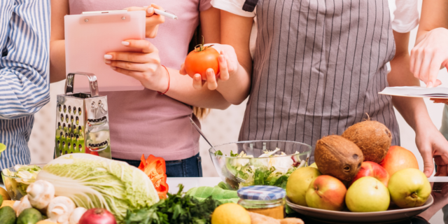 Discover how on-demand ordering can elevate the student experience. Explore tips for convenient, healthy dining and thriving on a busy schedule.